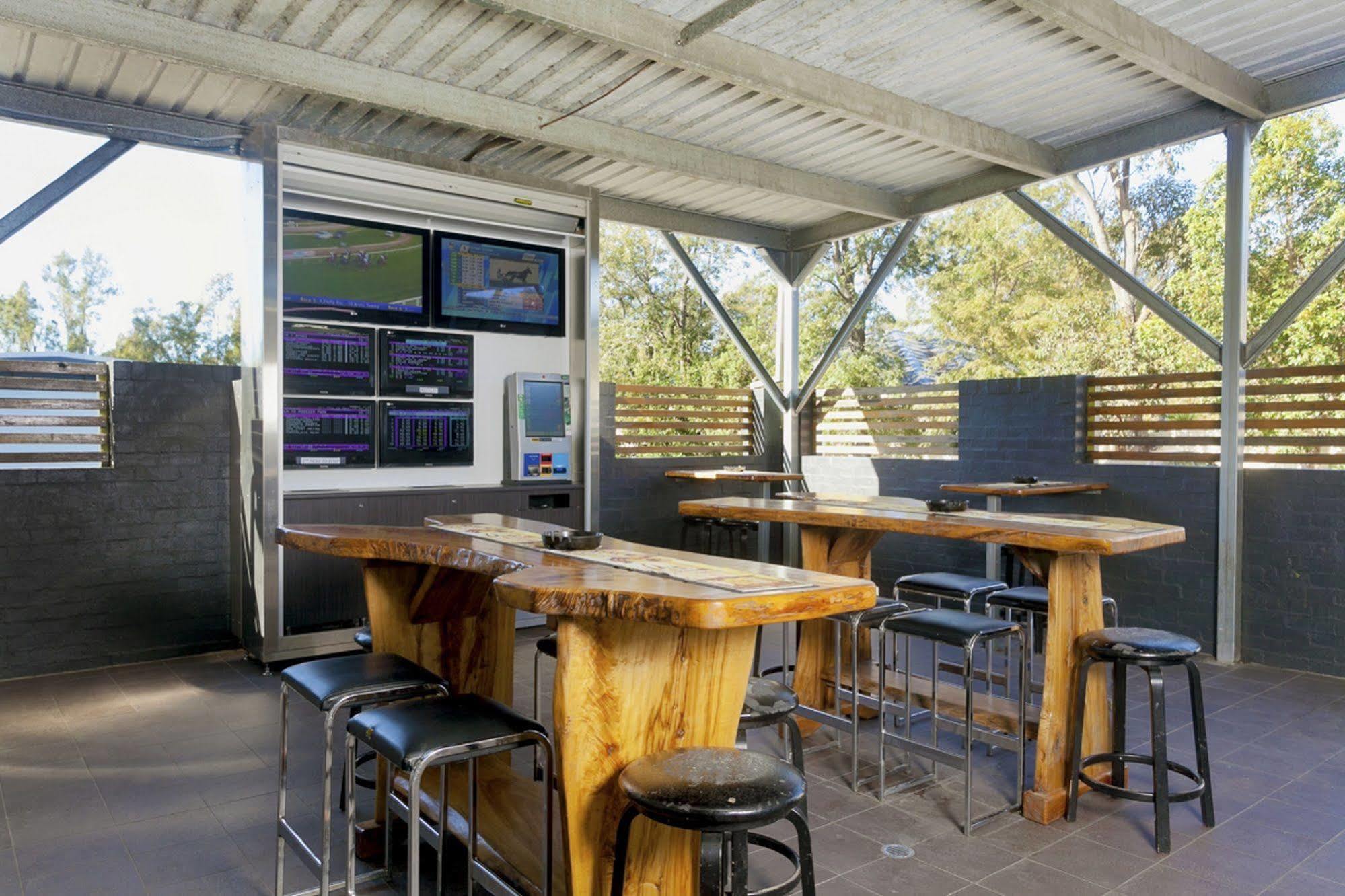 Shortland Budget Accommodation Jesmond Exterior photo